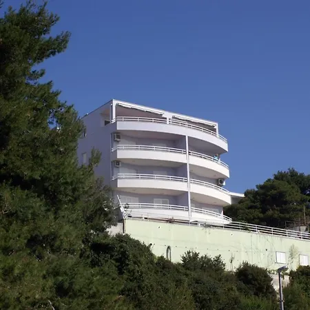 By The Sea - 2983 Apartman