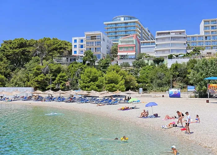 Apartment By The Sea - 2983 *